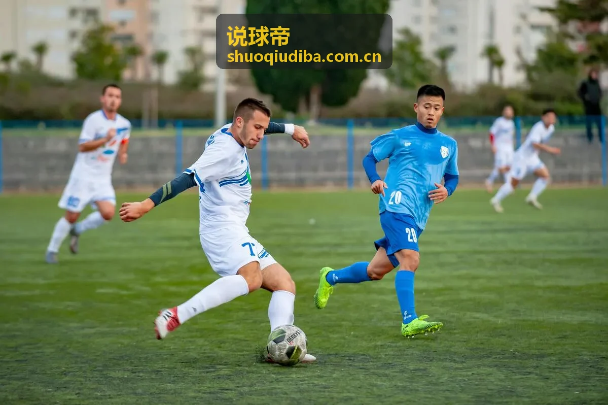 说球帝战术专栏：皇马中场三角跑位拆解
